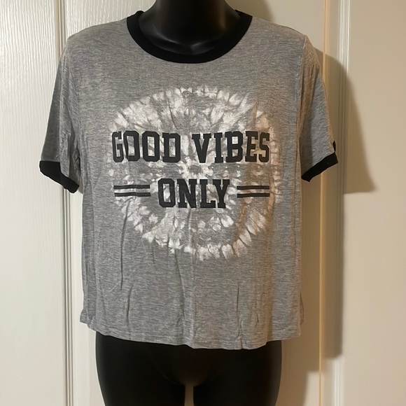 Shirt - Picture 1 of 2